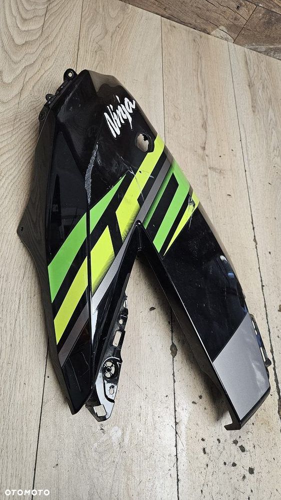 Owiewka prawa bok Kawasaki Ninja 125 (2019+)  55028-0581 - 5
