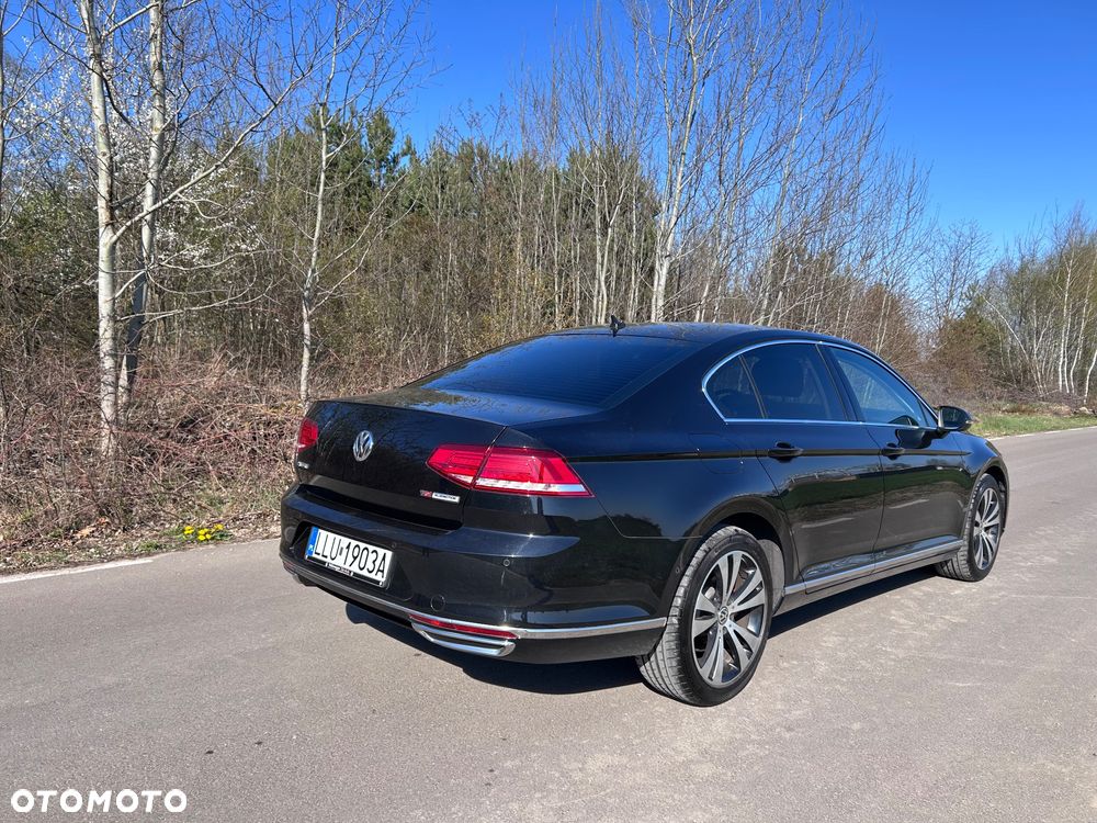 Volkswagen Passat - 6