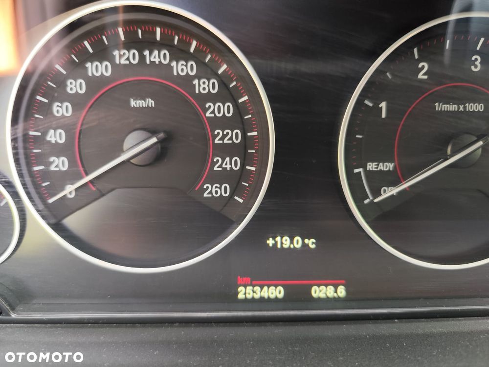 BMW Seria 3 320d M Sport - 18