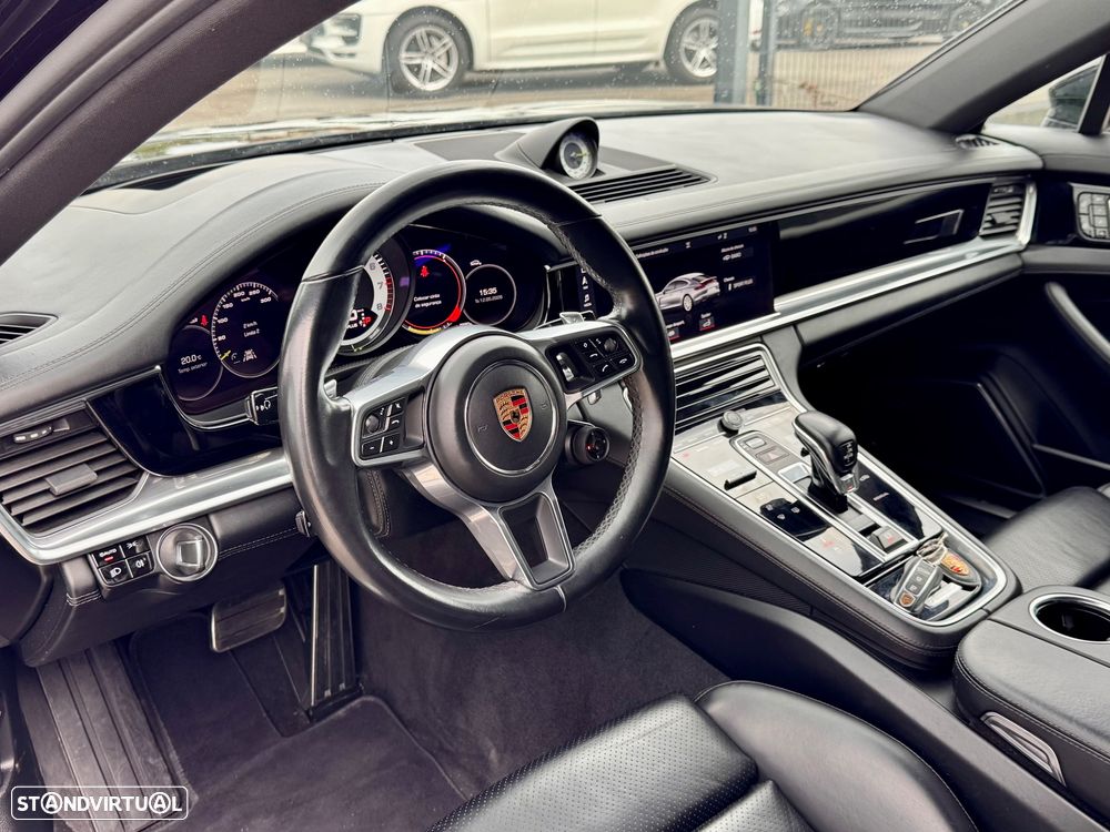 Porsche Panamera 4 E-Hybrid Platinum Edition - 8