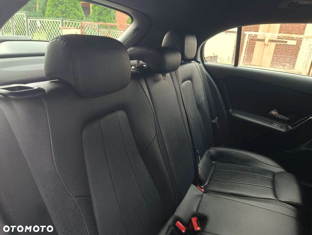 Mercedes-Benz Klasa A 180 CDI 7G-DCT AMG Line - 14