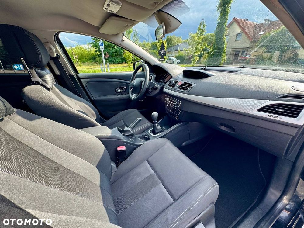 Renault Megane 1.5 dCi Dynamique - 8