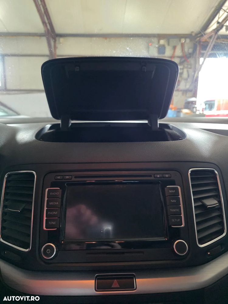 Volkswagen Sharan 2.0 TDI DSG BlueMotion Technology Match - 19