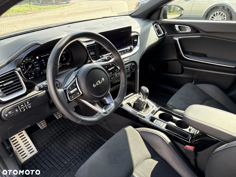 Kia ProCeed 1.5 T-GDI GT Line - 9