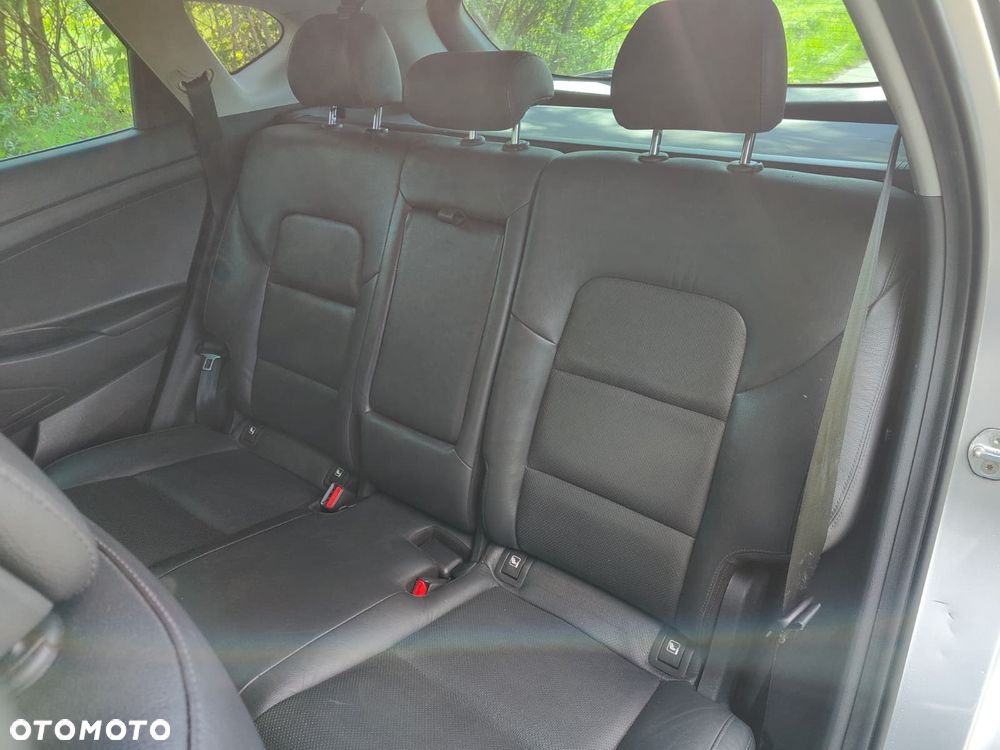 Hyundai Tucson blue 1.7 CRDi 2WD Style - 23