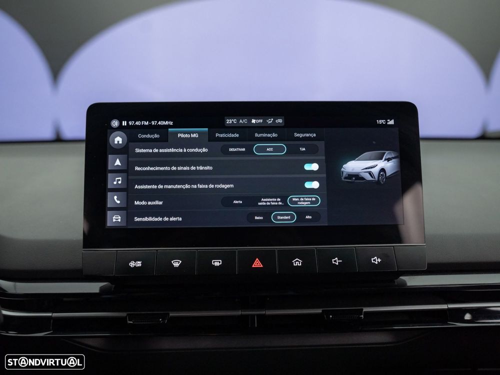 MG MG4 77 kWh Extended Range Luxury - 34