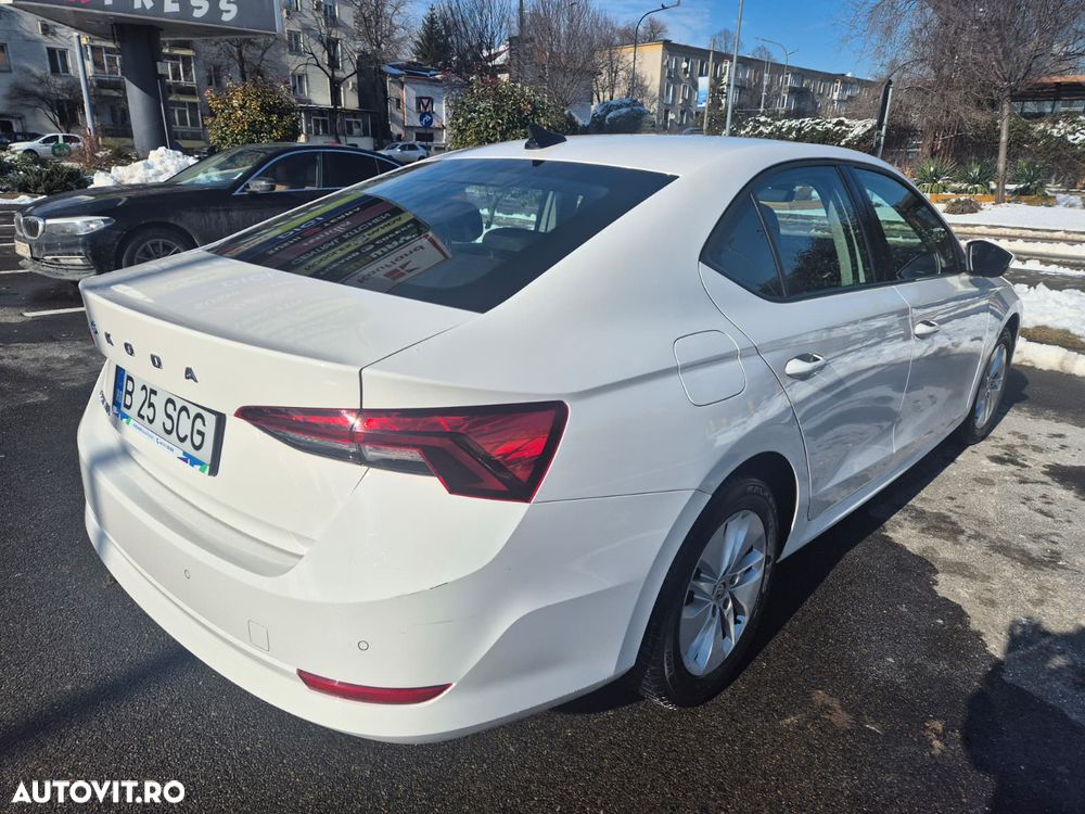 Skoda Octavia 2.0 TDI DSG Ambition - 5