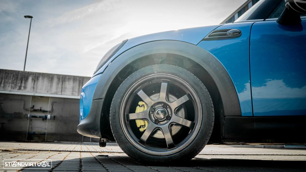 MINI 3 Portas One D - 10