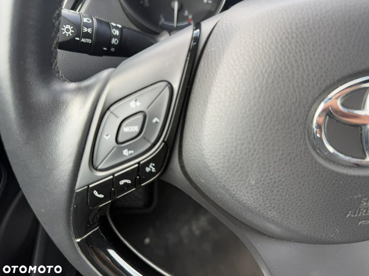 Toyota C-HR 1.2 T Active - 15