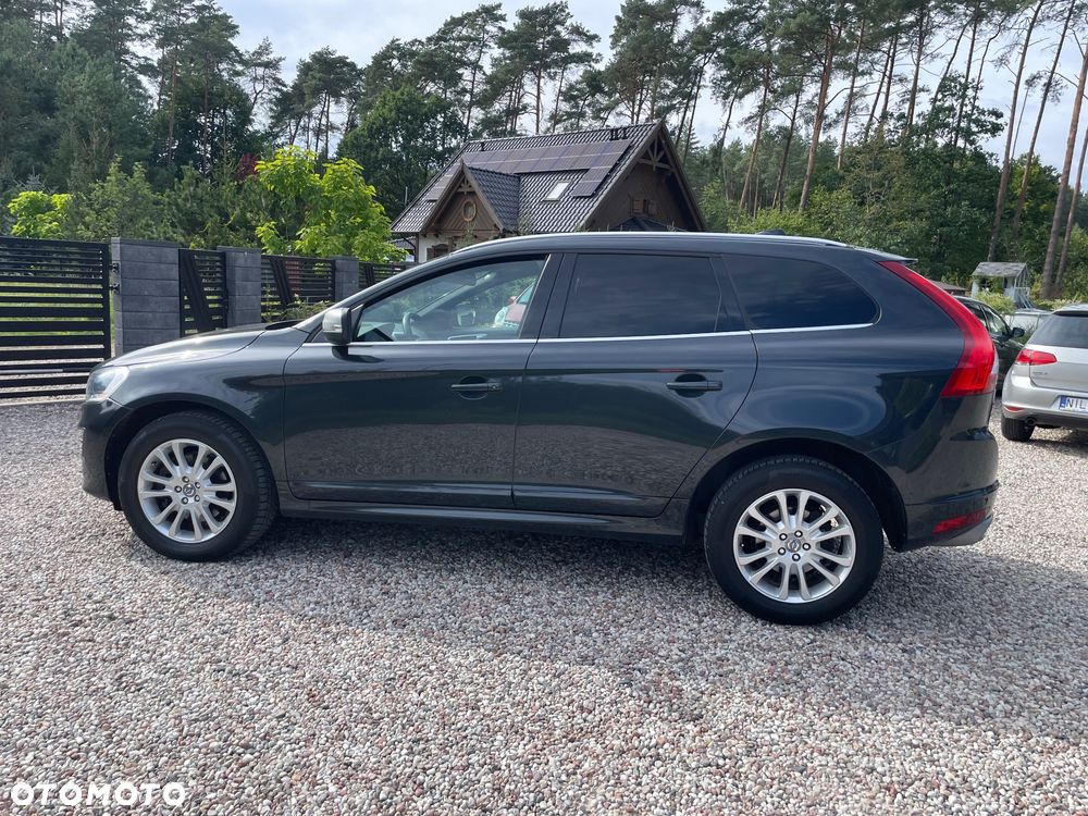 Volvo XC 60 D4 AWD R-Design Kinetic - 22