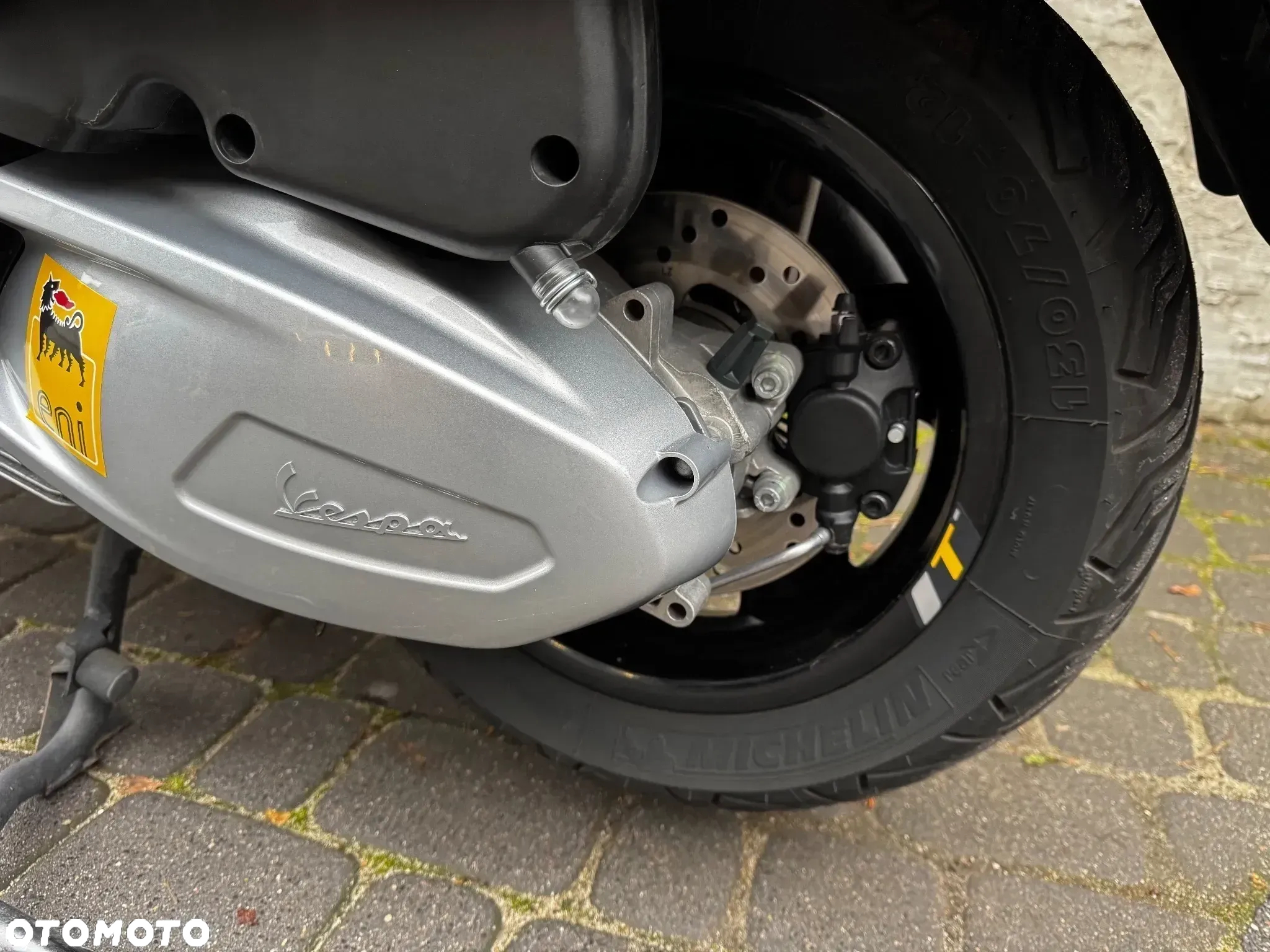 Vespa GTS - 17