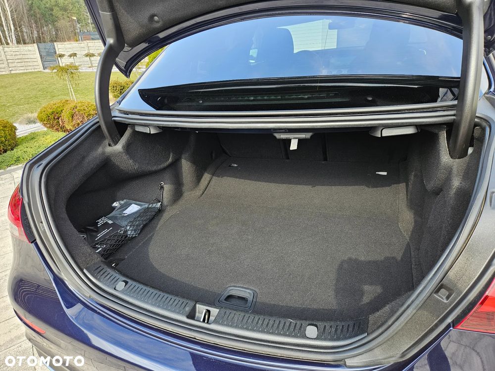 Mercedes-Benz Klasa E 220 d 4-Matic AMG - 28