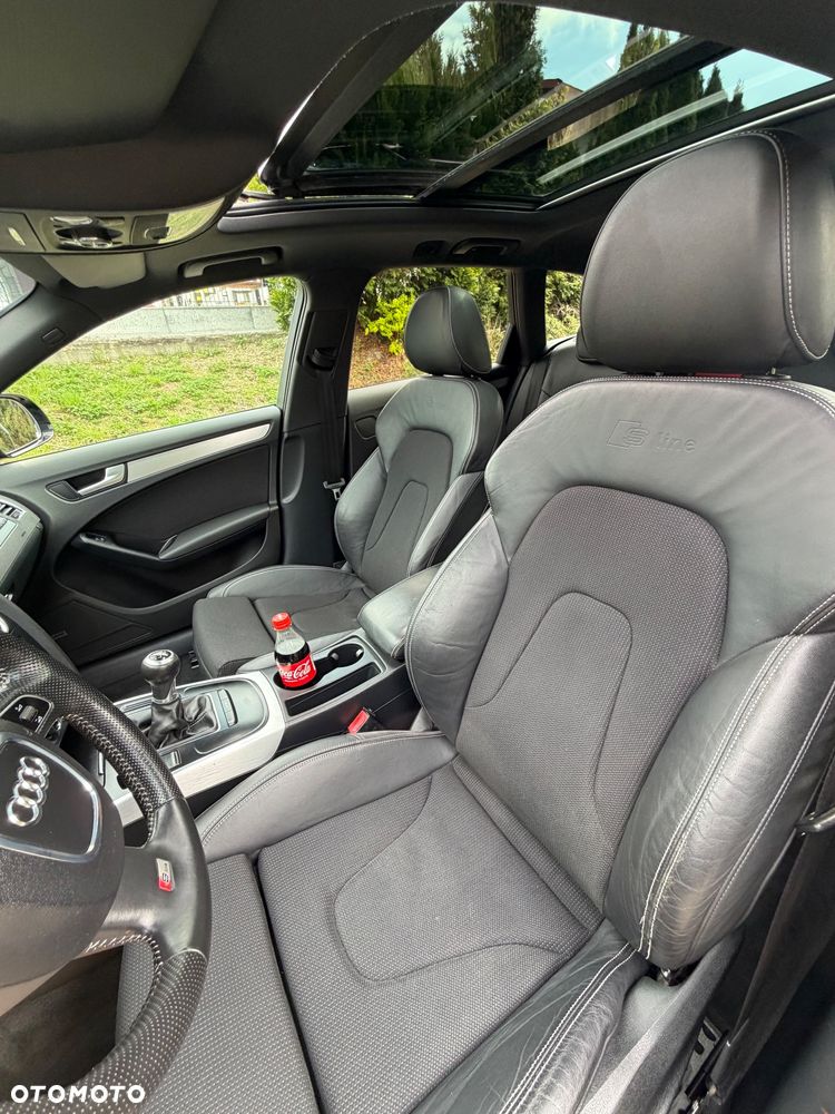 Audi A4 Limousine - 12