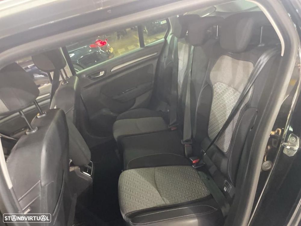 Renault Mégane Sport Tourer 1.5 Blue dCi Limited - 6
