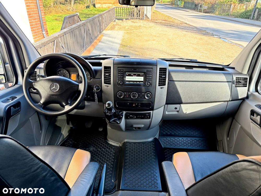 Mercedes-Benz Sprinter 906.233 - 33