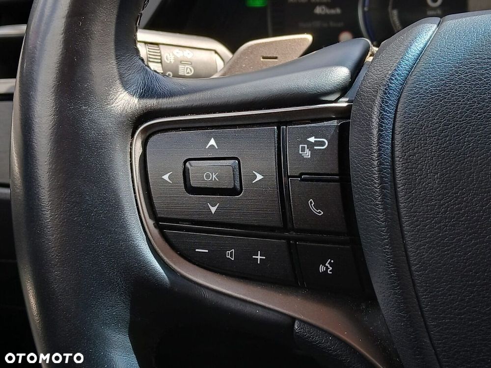 Lexus ES - 30