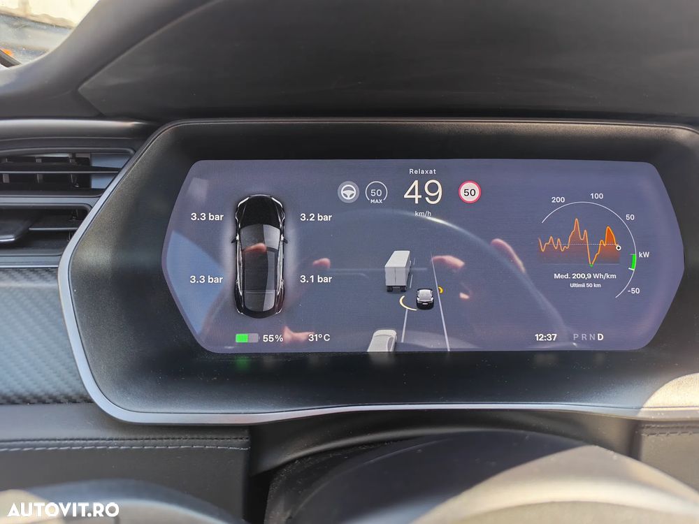 Tesla Model S - 16