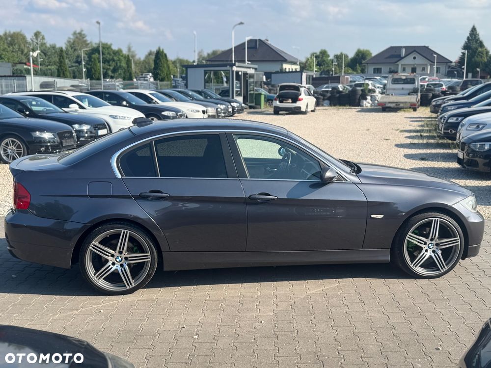 BMW Seria 3 325i - 13