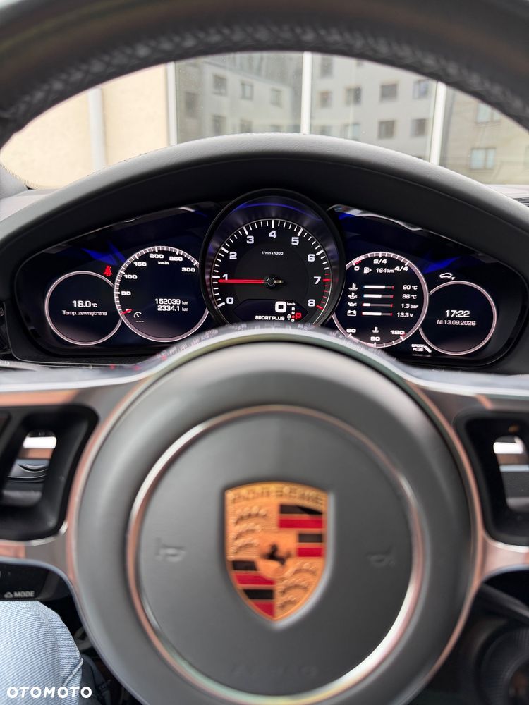 Porsche Cayenne S - 13