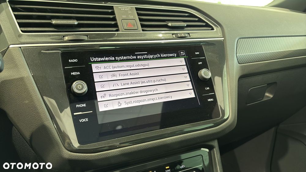 Volkswagen Tiguan 2.0 TSI 4Mot R-Line DSG - 27