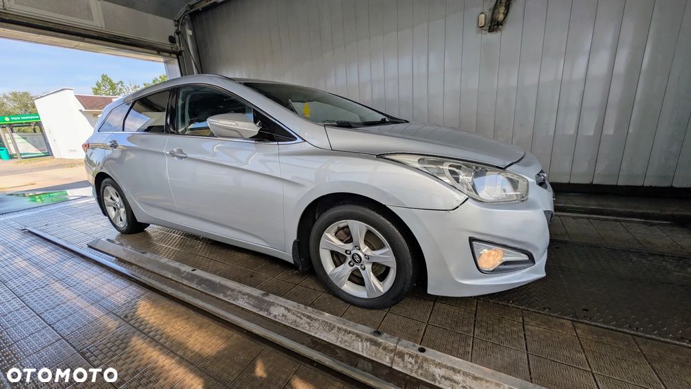 Hyundai i40 1.7 CRDi Comfort + - 5
