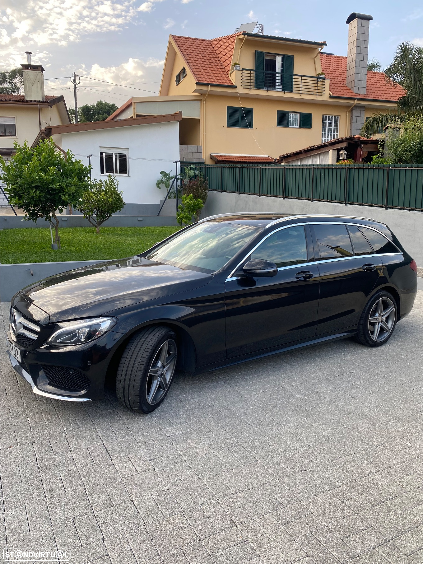 Mercedes-Benz 200 - 3