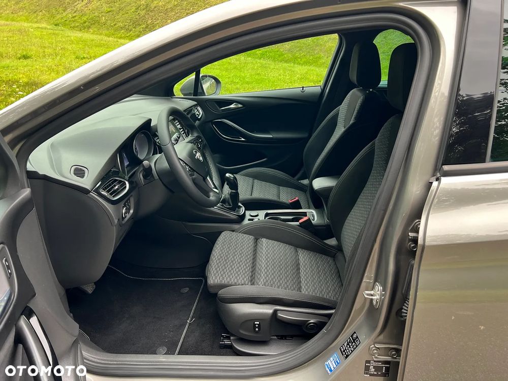 Opel Astra 1.4 Turbo Innovation - 15
