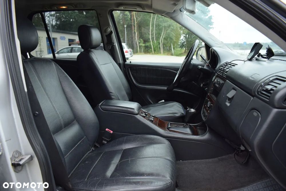 Mercedes-Benz ML - 11