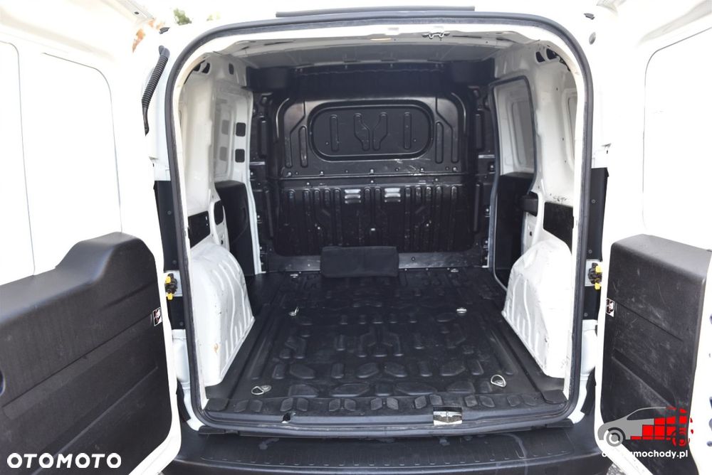 Opel COMBO - 18