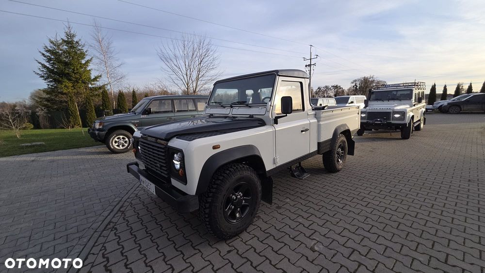 Land Rover Defender 110 Hard Top E - 1