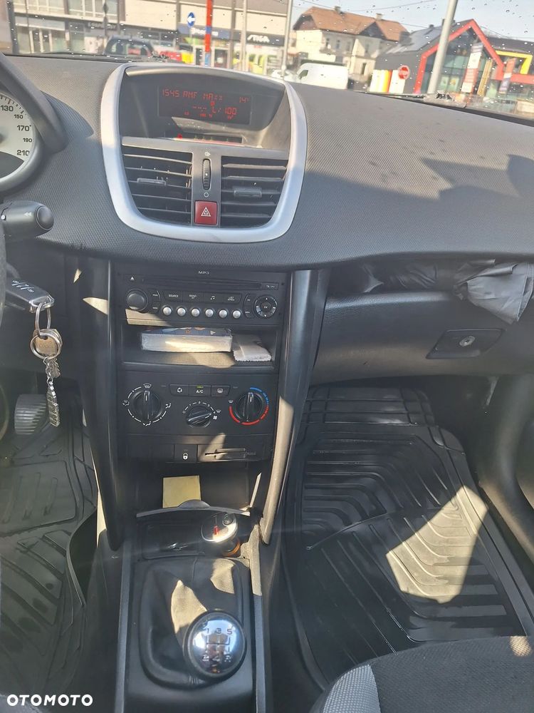 Peugeot 207 1.6 HDi 16V Trendy - 9