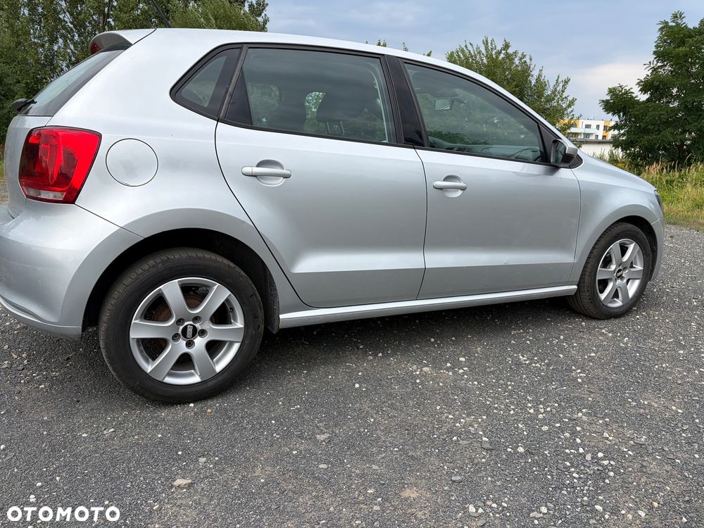 Volkswagen Polo 1.2 MATCH - 17