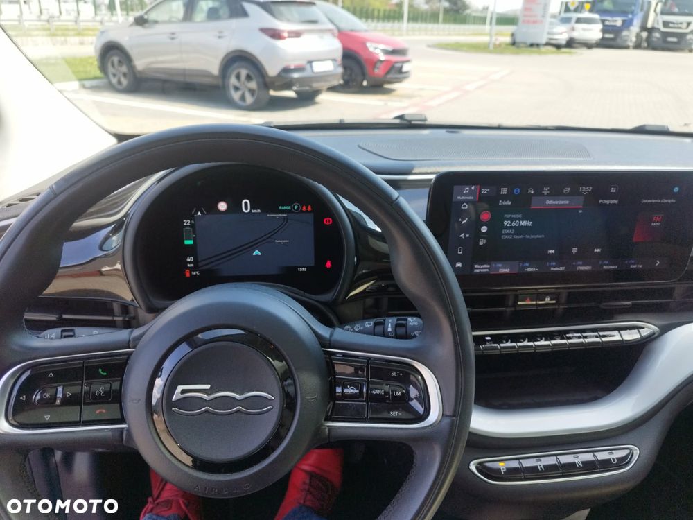 Fiat 500e 42kWh ICON - 2