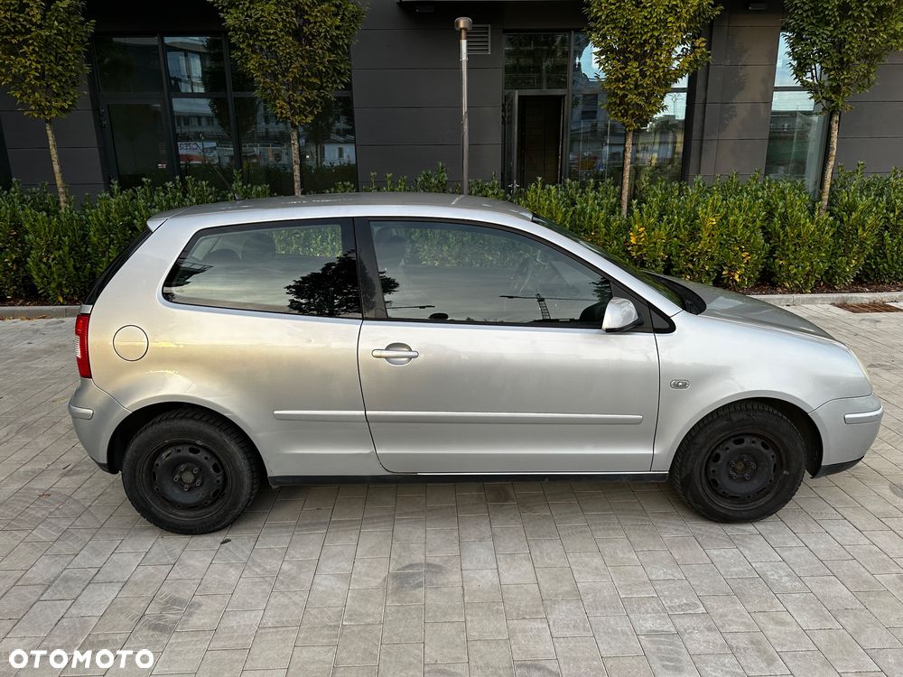 Volkswagen Polo 1.4 FSI - 8