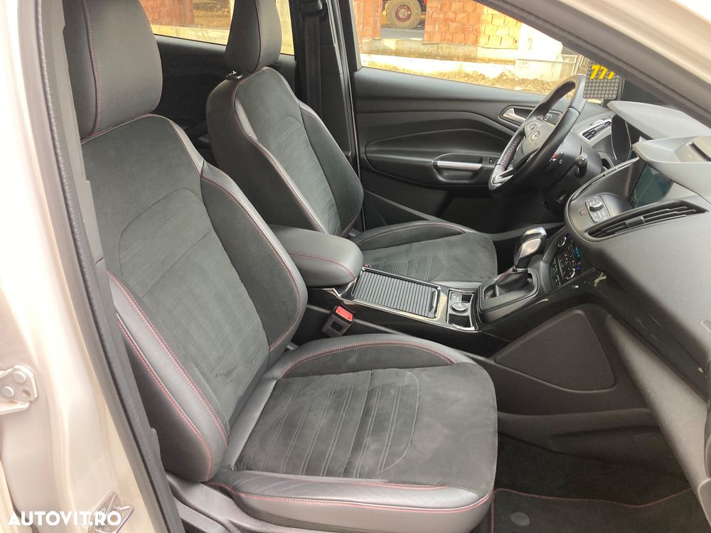 Ford Kuga 2.0 TDCi 4x4 Aut. ST-Line - 17