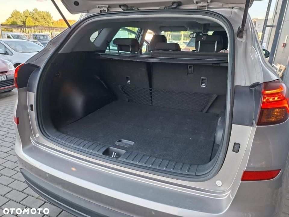 Hyundai Tucson - 36