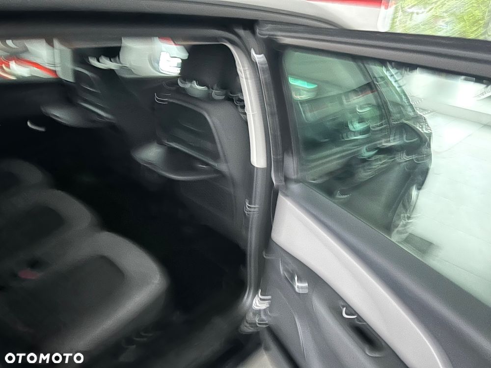 Citroën C4 Grand Picasso 1.6 BlueHDi MoreLife S&S - 26