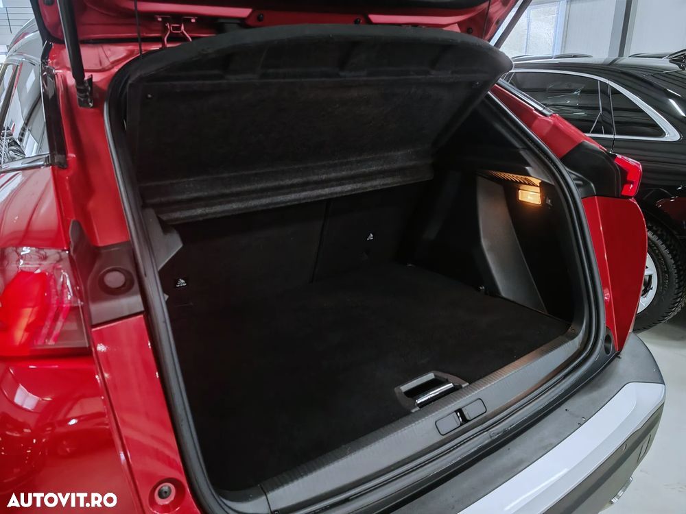 Peugeot 2008 PureTech 130 EAT8 GT - 27