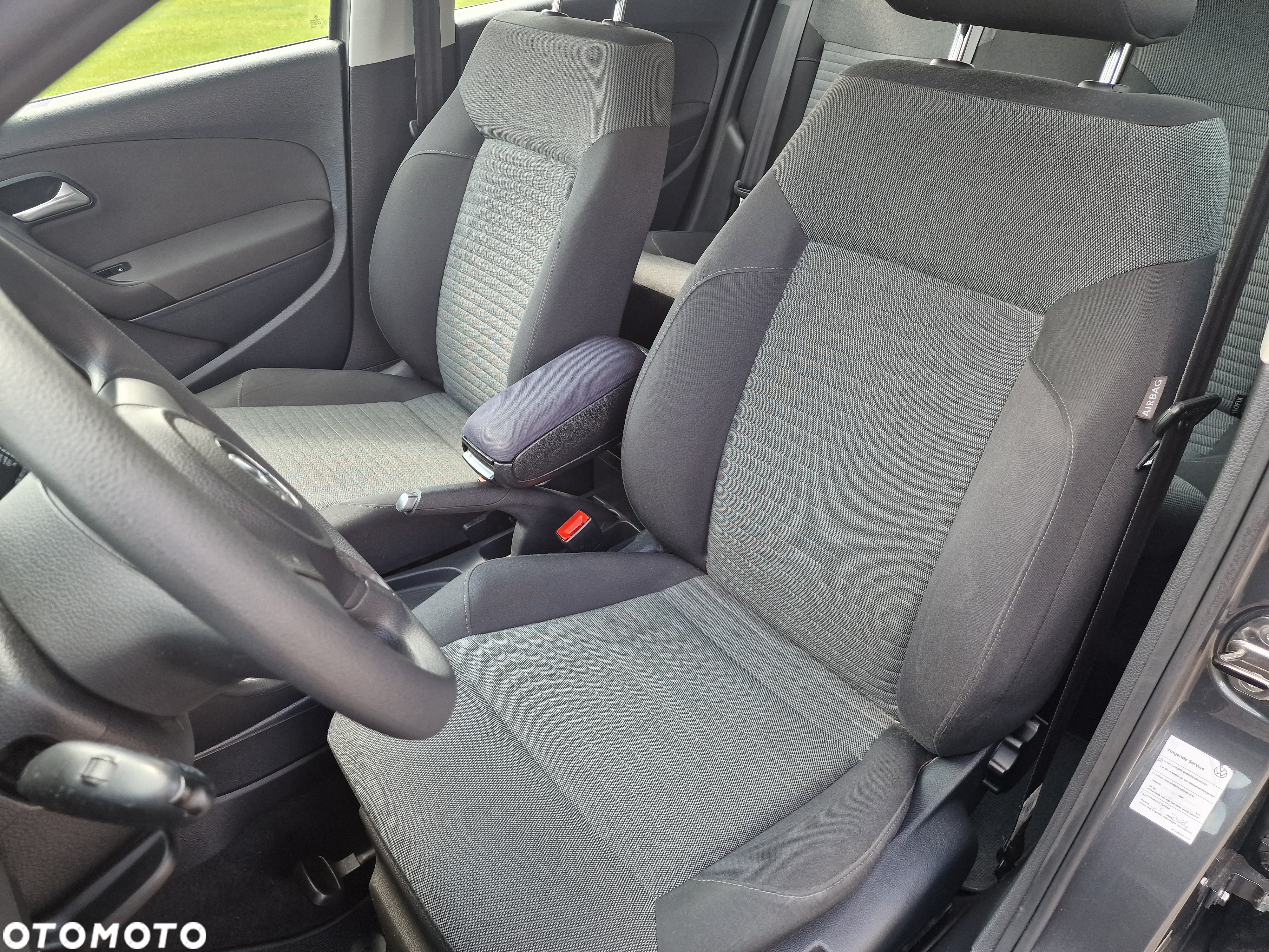 Volkswagen Polo 1.4 16V Comfortline - 25