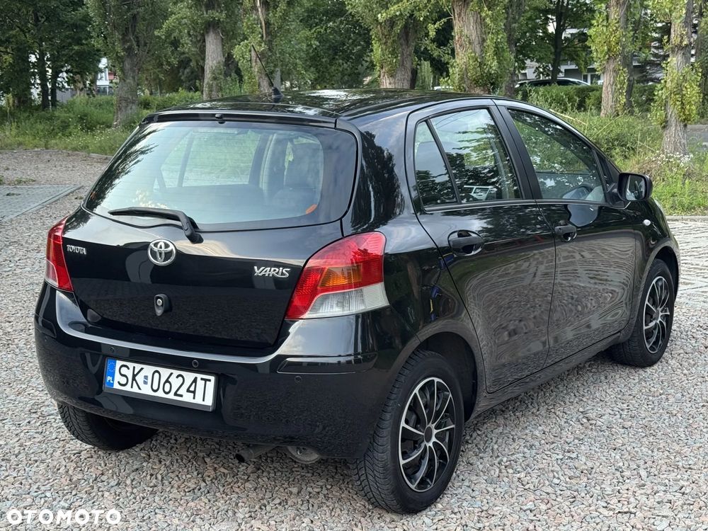 Toyota Yaris - 19