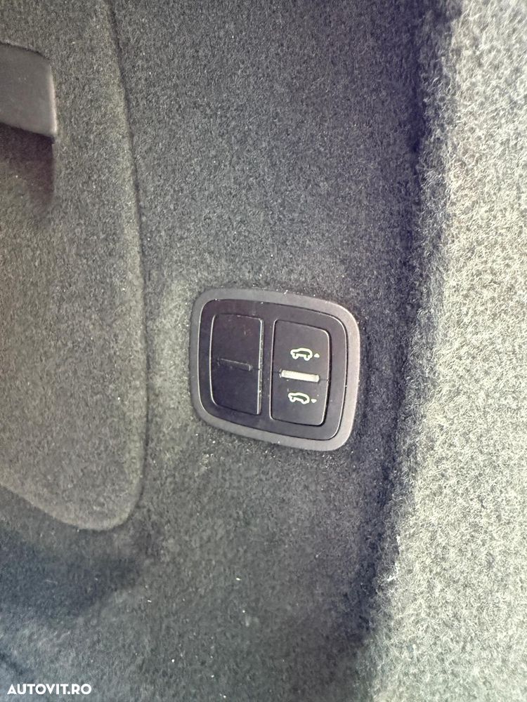 Porsche Cayenne Platinum Edition - 18