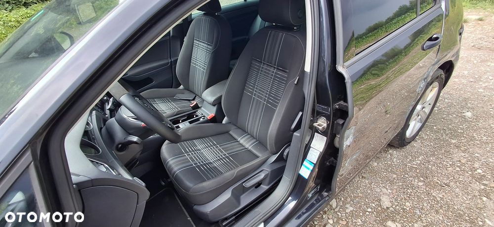 Volkswagen Golf 2.0 TDI BlueMotion Technology Lounge - 12