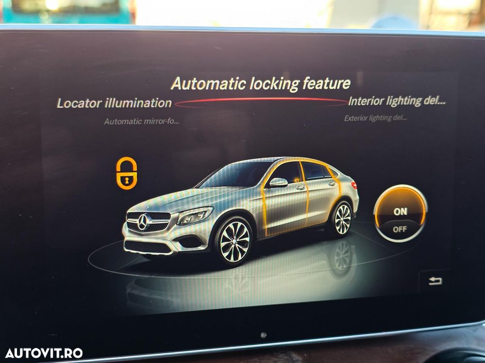 Mercedes-Benz GLC Coupe 300 4Matic 9G-TRONIC AMG Line - 34