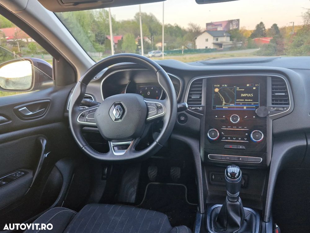 Renault Megane TCe 140 GPF LIMITED - 5