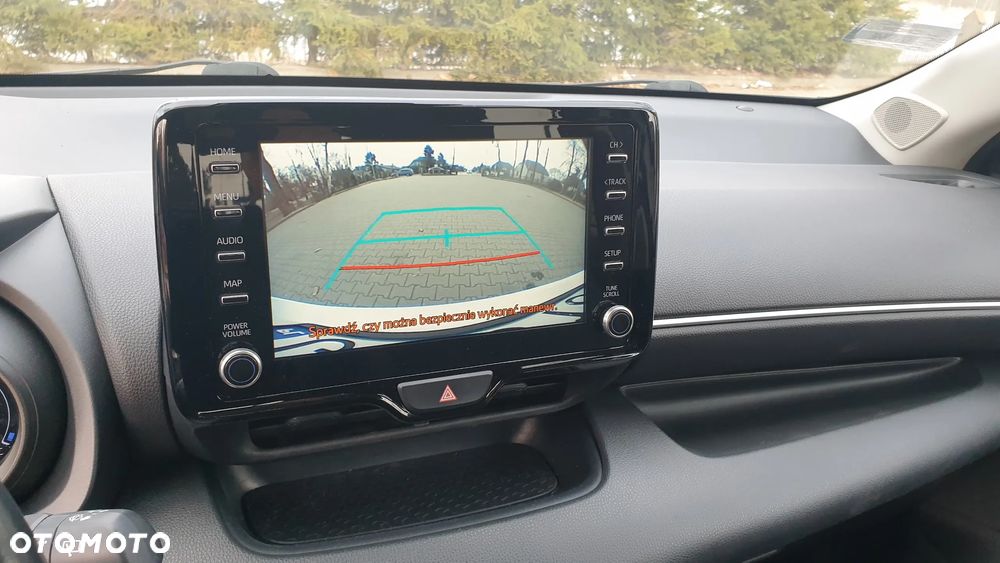 Toyota Yaris 1.5 Comfort CVT - 28