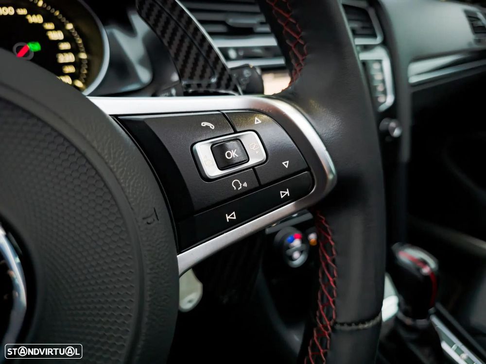 VW Golf - 23
