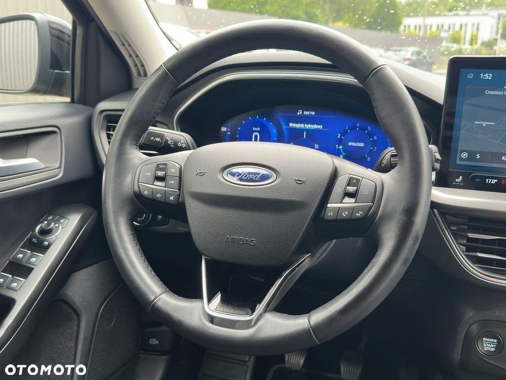 Ford Focus 1.0 EcoBoost Titanium X - 11