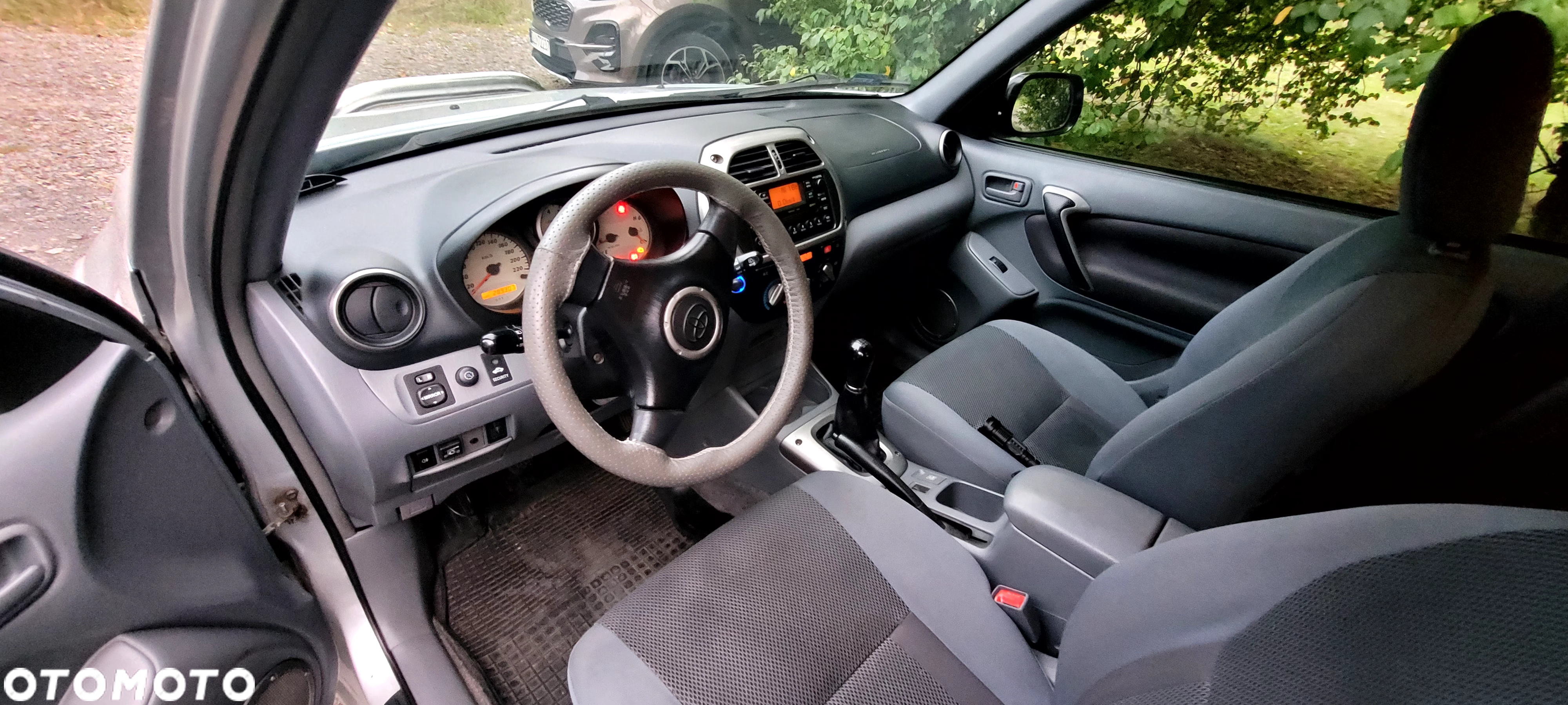 Toyota RAV4 2.0 VVT-i 4x4 - 7