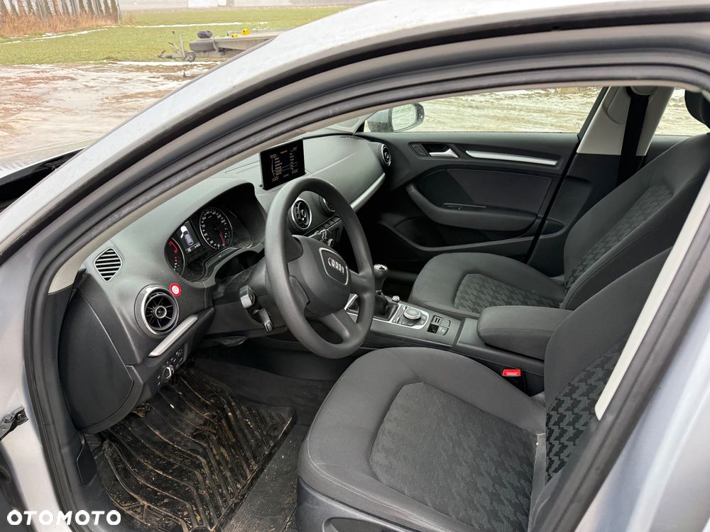 Audi A3 Sportback - 5