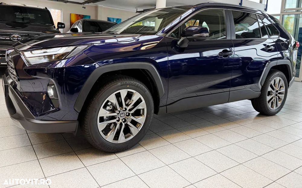 Toyota RAV4 - 1